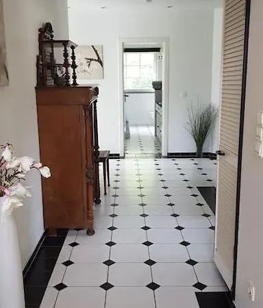 Appartement Dachwohnung Mit Wasserblick Und Eigenem Bootssteg