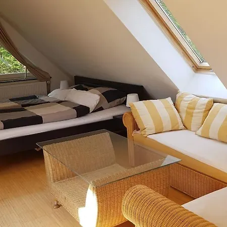 Dachwohnung Mit Wasserblick Und Eigenem Bootssteg