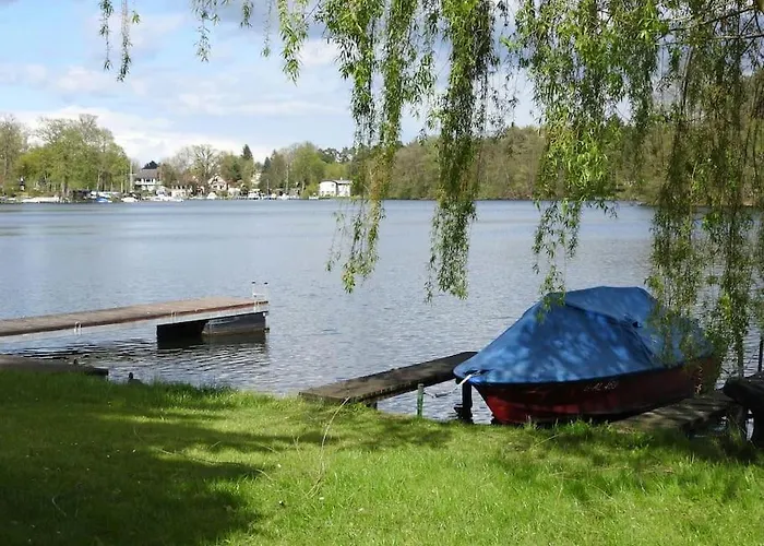 Apartment Dachwohnung Mit Wasserblick Und Eigenem Bootssteg