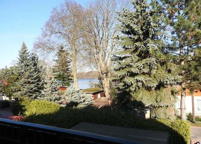Apartment Dachwohnung Mit Wasserblick Und Eigenem Bootssteg