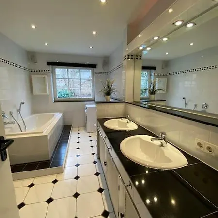 Dachwohnung Mit Wasserblick Und Eigenem Bootssteg * برلين