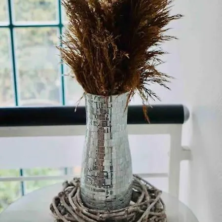 Апартаменты Dachwohnung Mit Wasserblick Und Eigenem Bootssteg