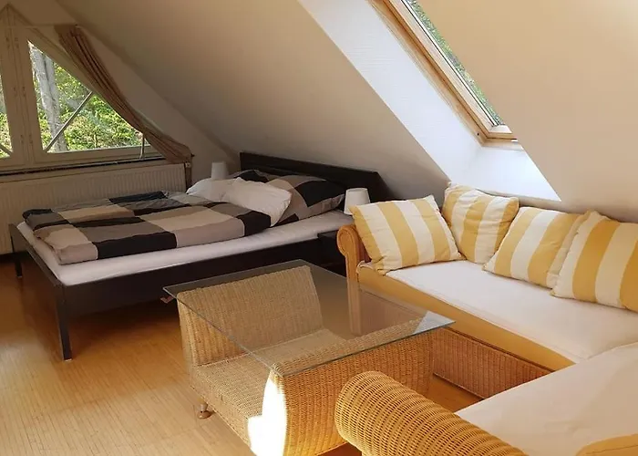 Dachwohnung Mit Wasserblick Und Eigenem Bootssteg