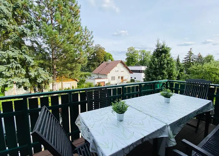 아파트 Dachwohnung Mit Wasserblick Und Eigenem Bootssteg *