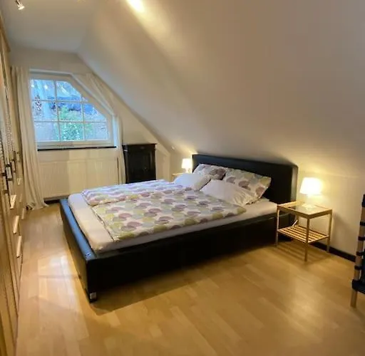 Appartement Dachwohnung Mit Wasserblick Und Eigenem Bootssteg *